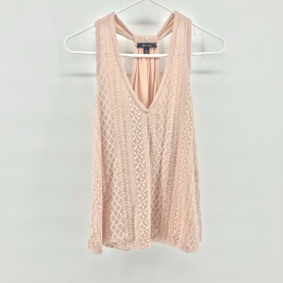 Ella Moss Tops - 🌿 Blush Ella Moss Lace Halter Size Small
